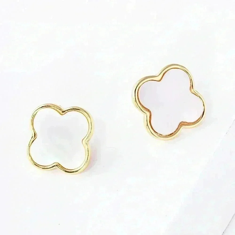 GOLD AND MOTHER OF PEARL QUATREFOIL/CLOVER STUD EARRINGS